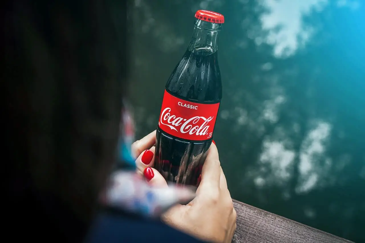coca-cola-bottle-2653698 (1)